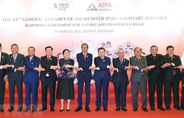 Thế giới tuần qua: Vì một ASEAN ổn định và thịnh vượng