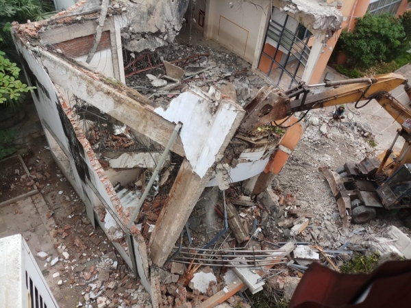 Dự án phê duyệt một đằng, thi công một nẻo?