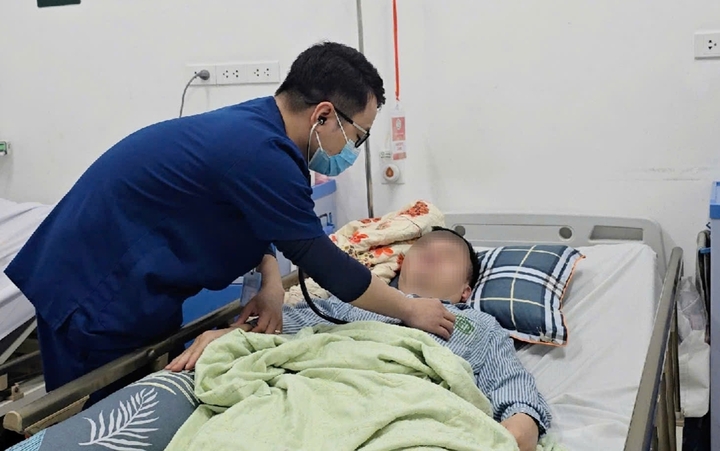 BV Bạch Mai tiếp nhận 566 ca đột quỵ trong 9 ngày Tết, phần lớn dưới 50 tuổi