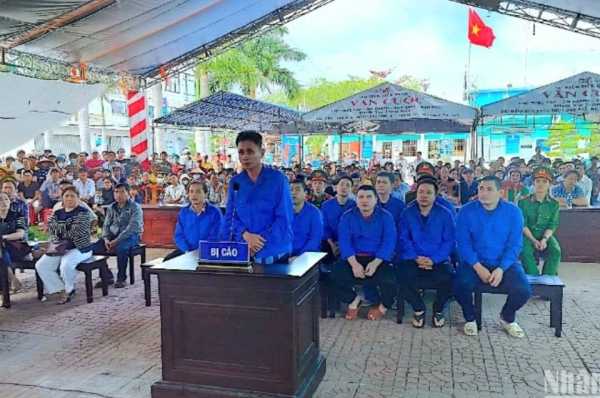 Cà Mau phạt tù nhóm người giữ thiết bị giám sát hành trình tàu cá