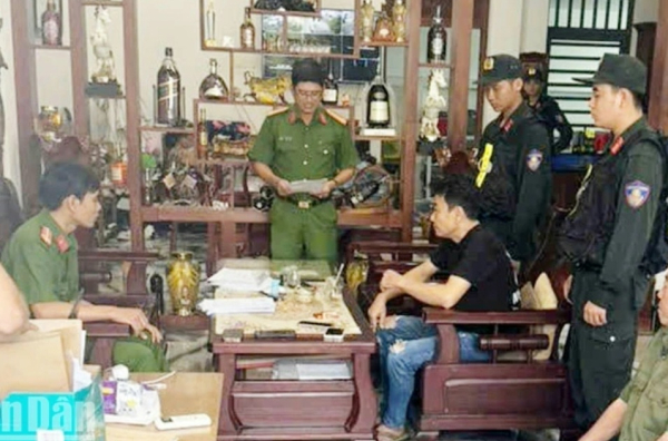Phá đường dây cá độ bóng đá qua mạng, giao dịch khoảng 400 tỷ