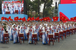 [Ảnh] Màn biểu diễn văn nghệ tại Lễ kỷ niệm 50 năm Giải phóng miền nam