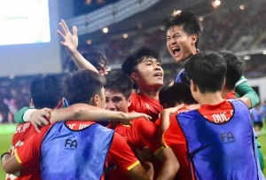 Thủ tướng gửi thư chúc mừng Đội tuyển bóng đá nam U22 và Đội tuyển nữ Futsal Việt Nam giành Huy chương Vàng SEA Games 33 