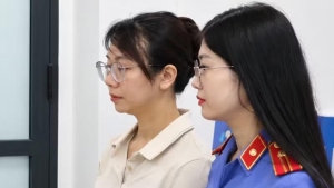 Khởi tố, bắt tạm giam nguyên Kiểm sát viên về tội “Làm sai lệch hồ sơ vụ án”