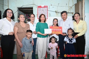 Hội Khuyến học phường Nam Nha Trang trao 25 suất học bổng “Trao cơ hội – Viết tương lai” cho học sinh vượt khó