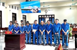 17 bị cáo trong vụ án tại Đồ hộp Hạ Long lĩnh án